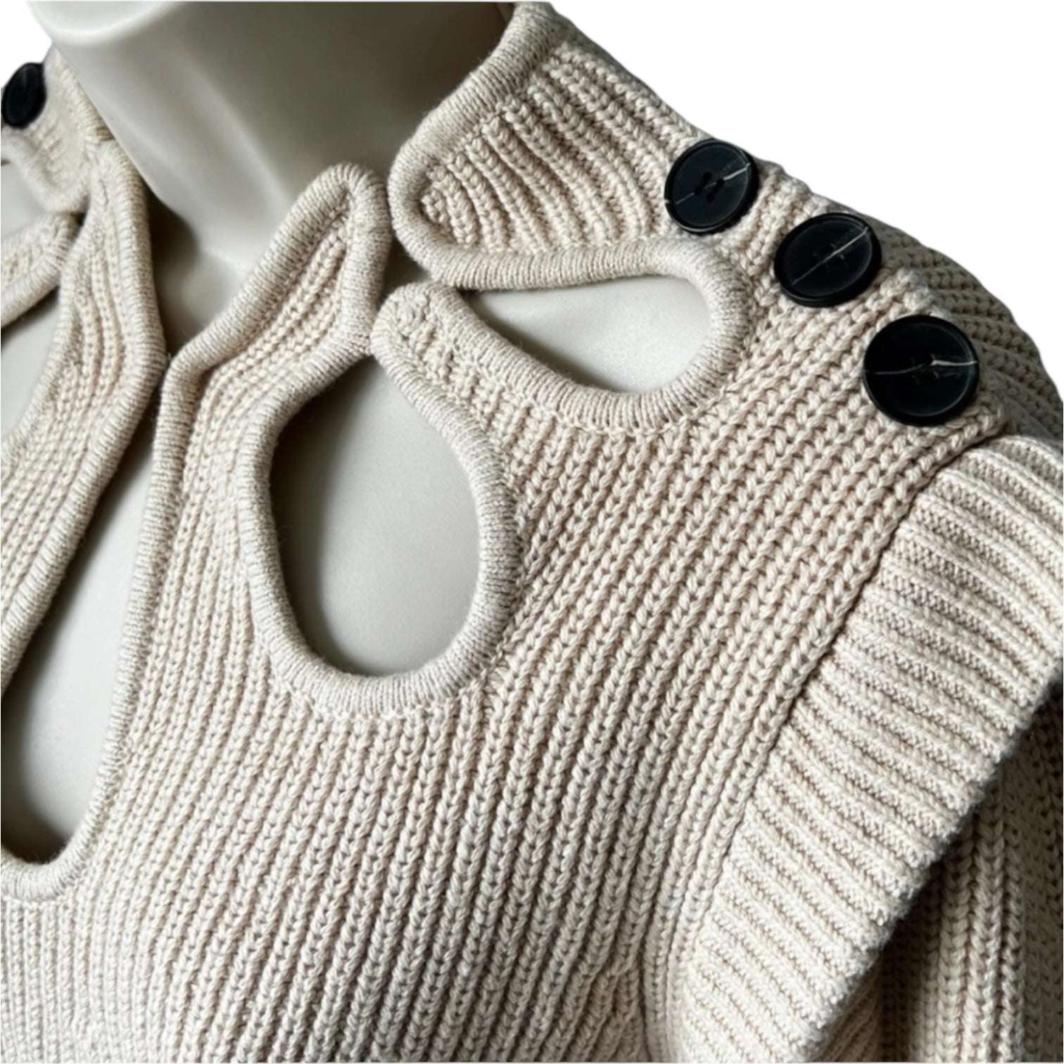 Self-Portrait Cut-Out Petal Knit Jumper – Cropped Style, Beige, Size L – pre-loved