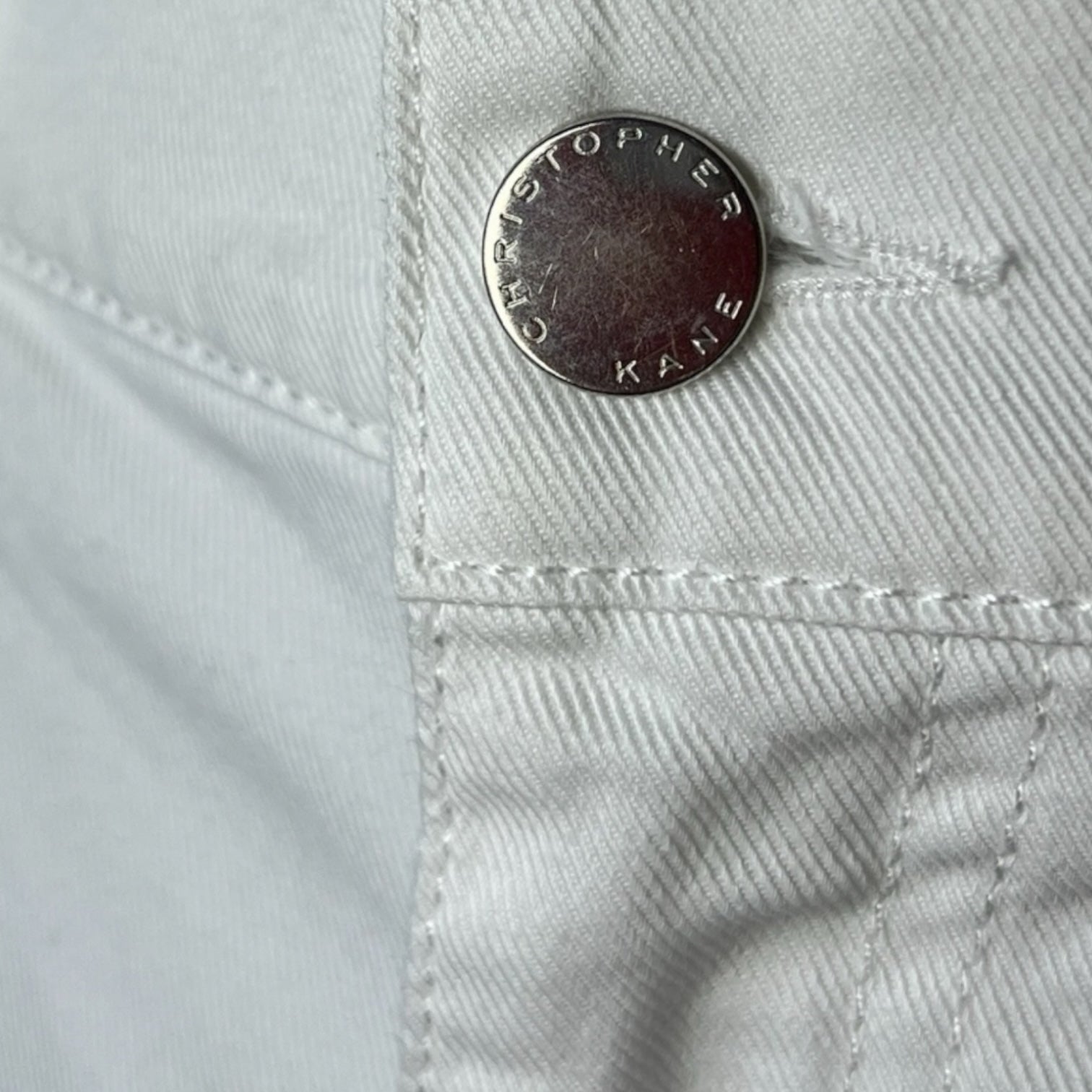 Christopher Kane Heart Embroidered Straight Boyfriend Jeans – White, Sz 25