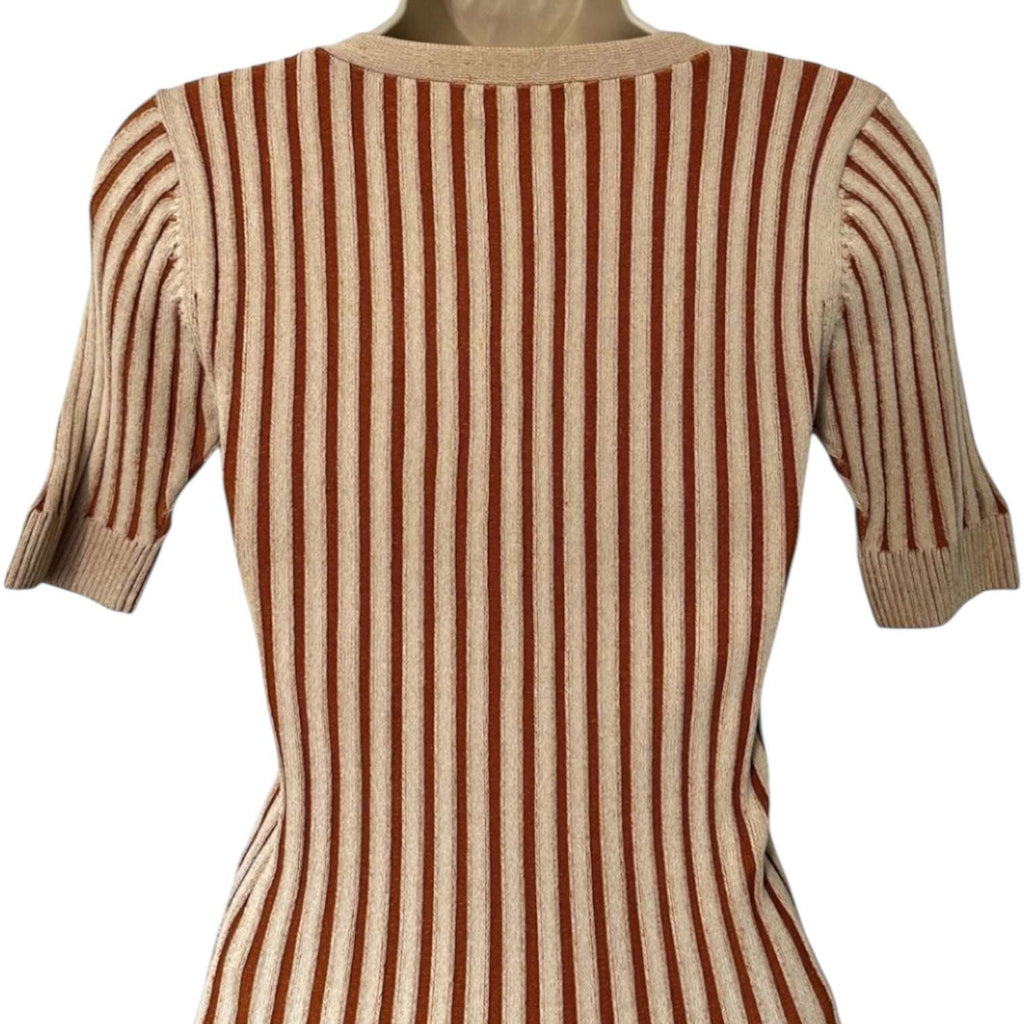 Nicholas Ribbed Knit Button Front V-Neck Top – Short Sleeve, Wooden Buttons, XS – pre-loved