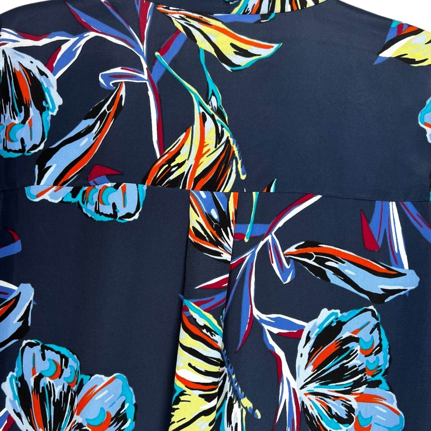 Diane Von Furstenberg Silk Butterfly Print Blouse – V Neck, US14 – pre-loved