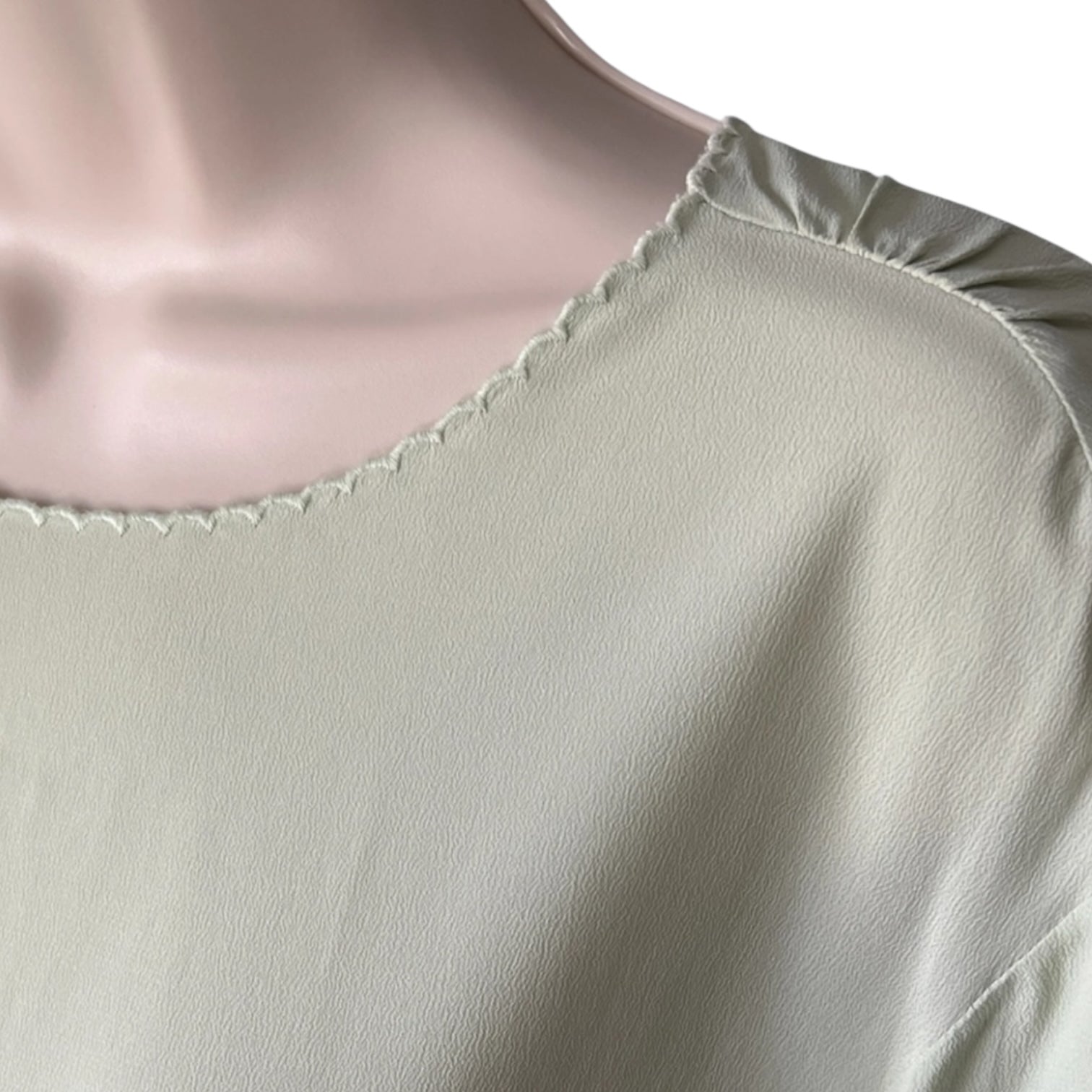 Nº21 Silk Blend Scalloped Cut-Out Tie Back Top - Relaxed Fit Blouse, IT38