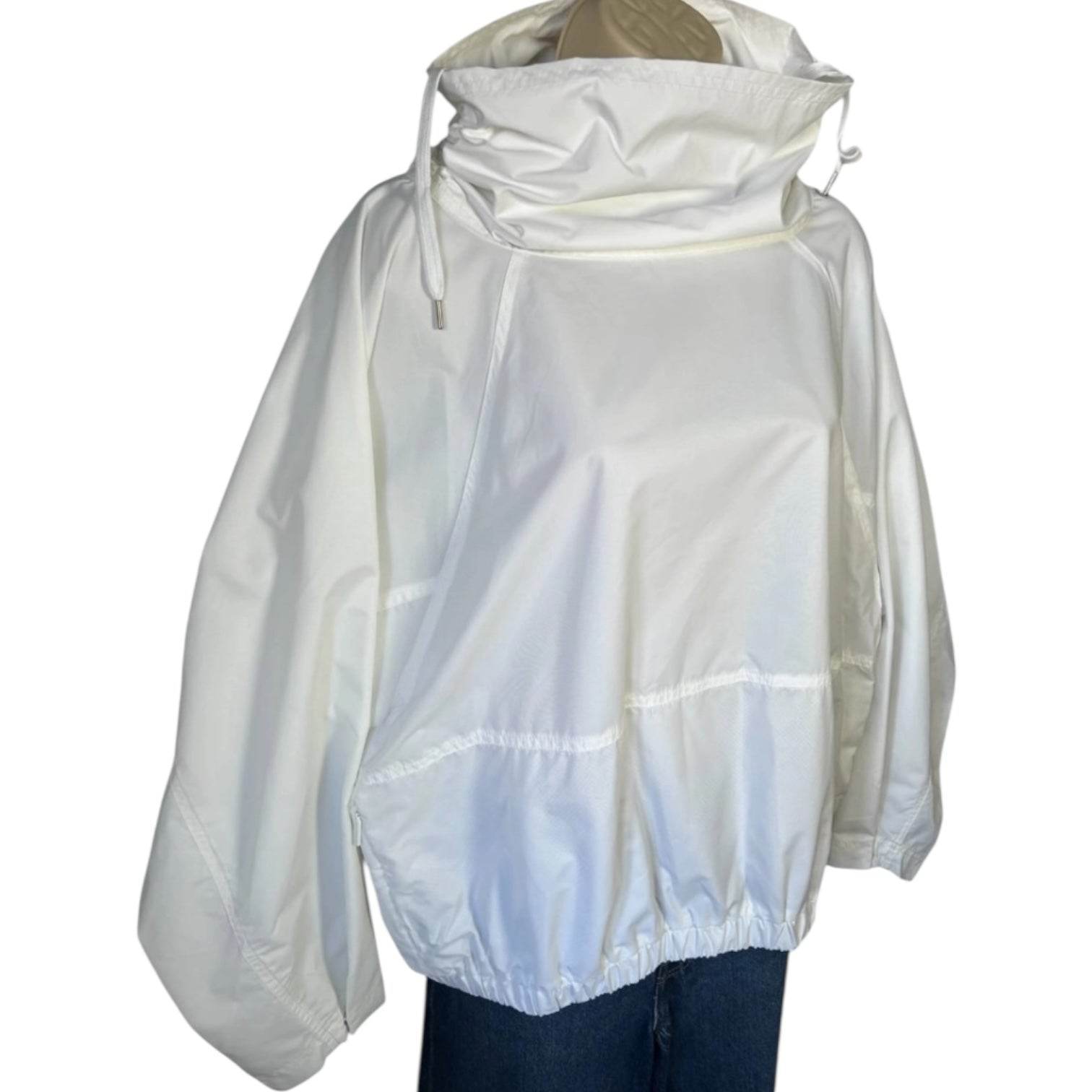 G. Label by Goop White Nylon High-Neck Crop Jacket – Relaxed Fit, Athleisure, Size M – pre-loved